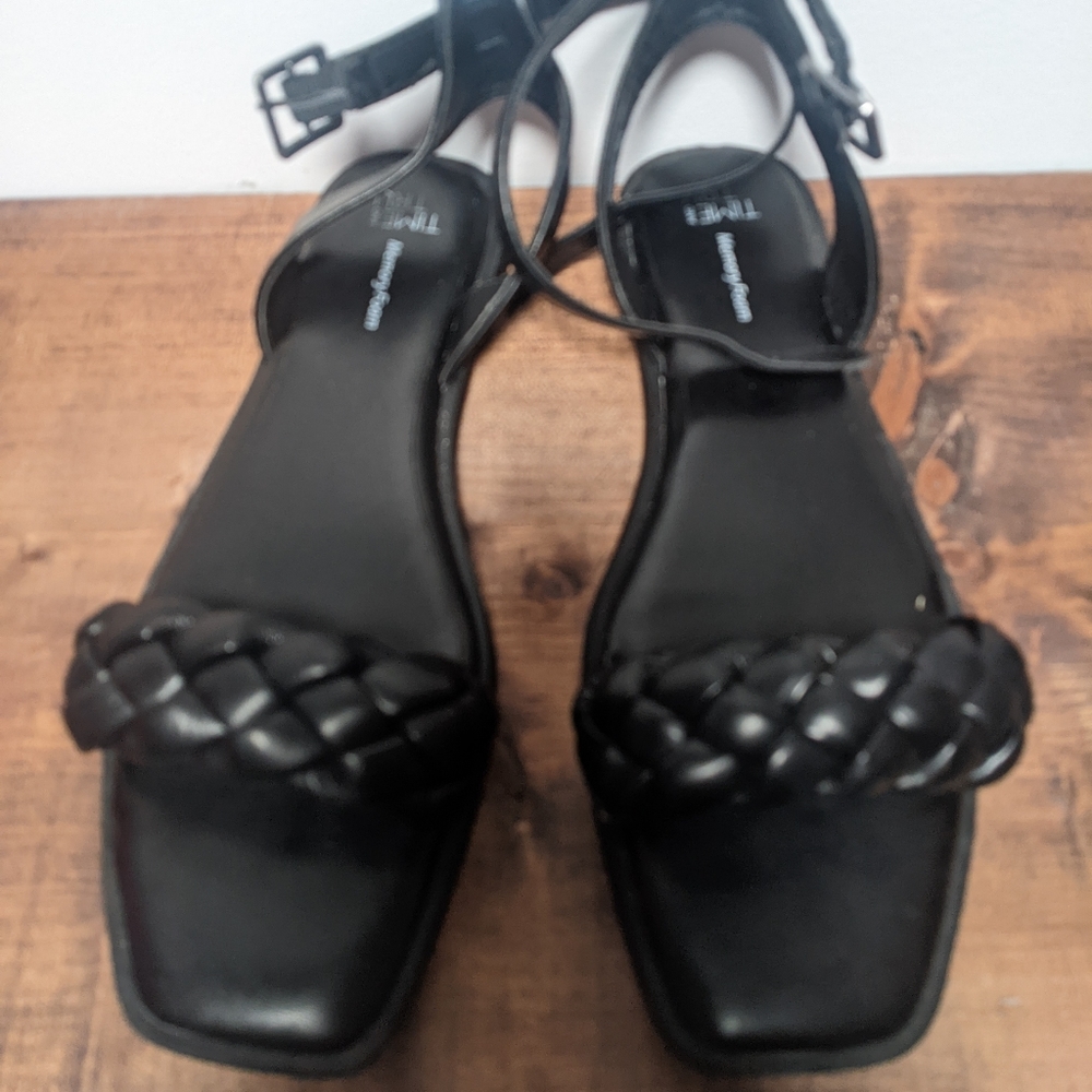 Black braided sandals - Picture 2 of 5